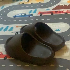 Yeezy Slides